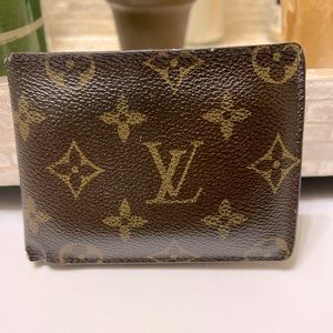 Louis Vuitton mens wallet
